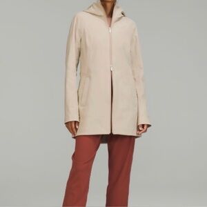 Lululemon Repel Shell Rain Jacket in Trench size 10